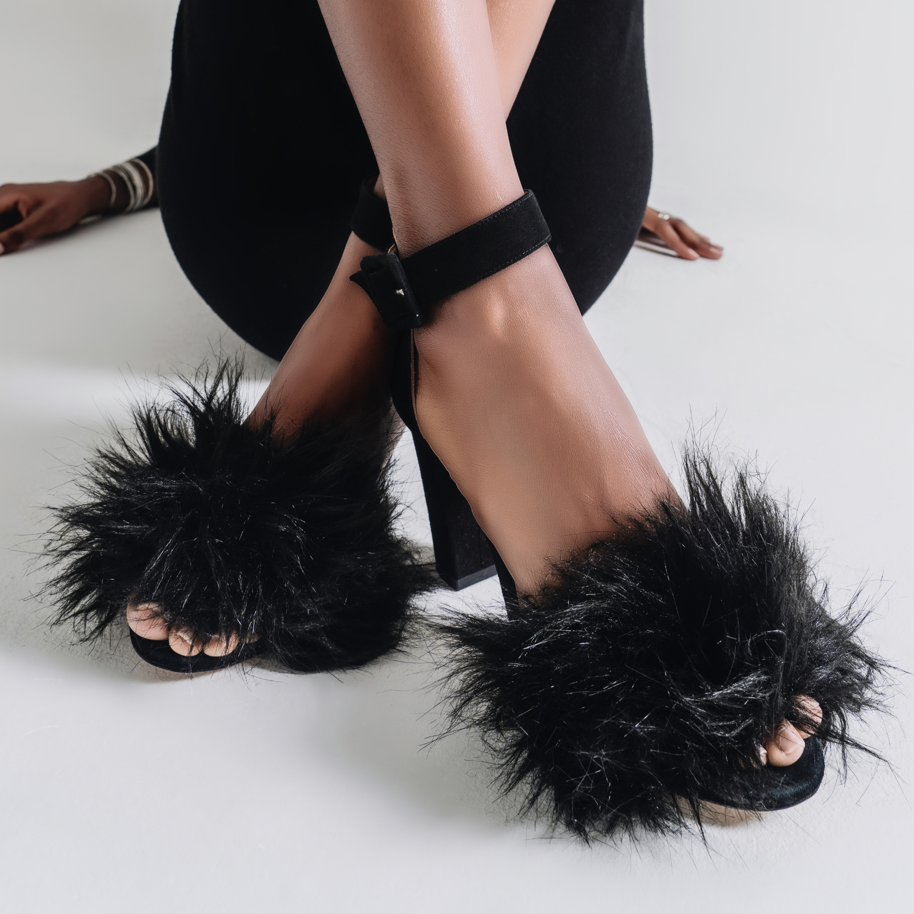 Naomi Block Heel Pumps with Faux Fur in Black