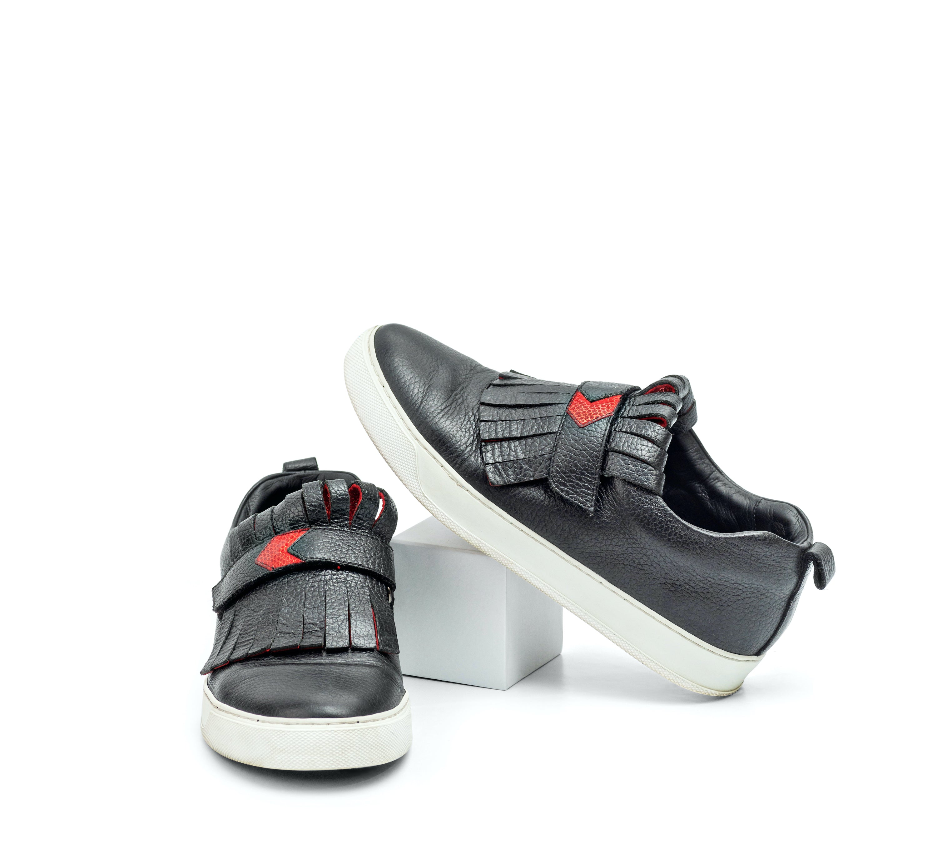 Serena - Tiannia Barnes